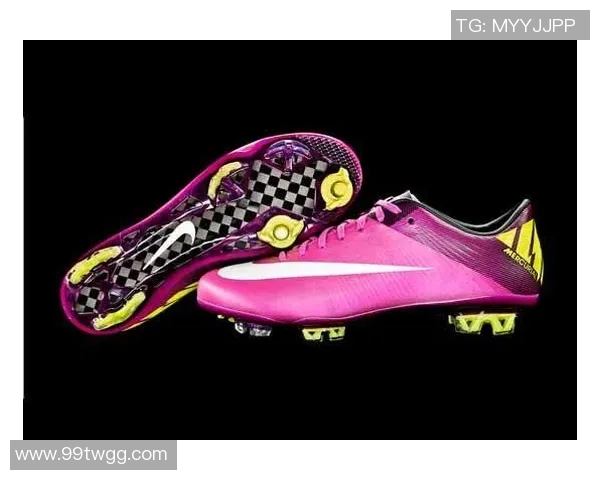 足球巨星代言游戏：从绿茵场到虚拟世界的跨界合作与创新体验